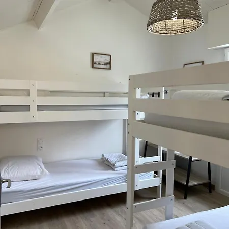 Holiday home A L'ombre Des Pins *