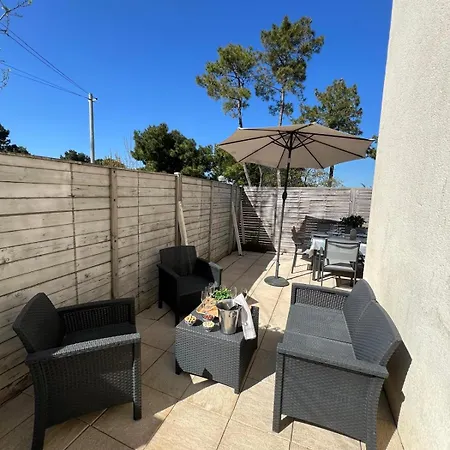 Tatil Evi A L'ombre Des Pins *