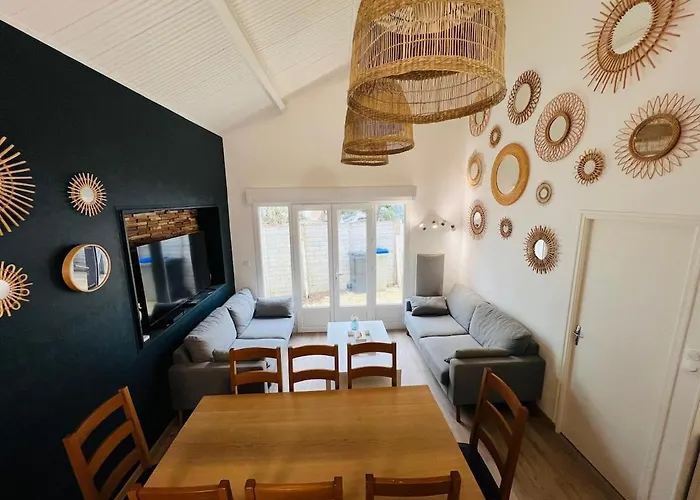 Casa de Férias A L'ombre Des Pins La Terriere